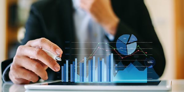 Kassavirta ja asiakasriskit hallintaan – näin yritys varautuu epävarmuuteen